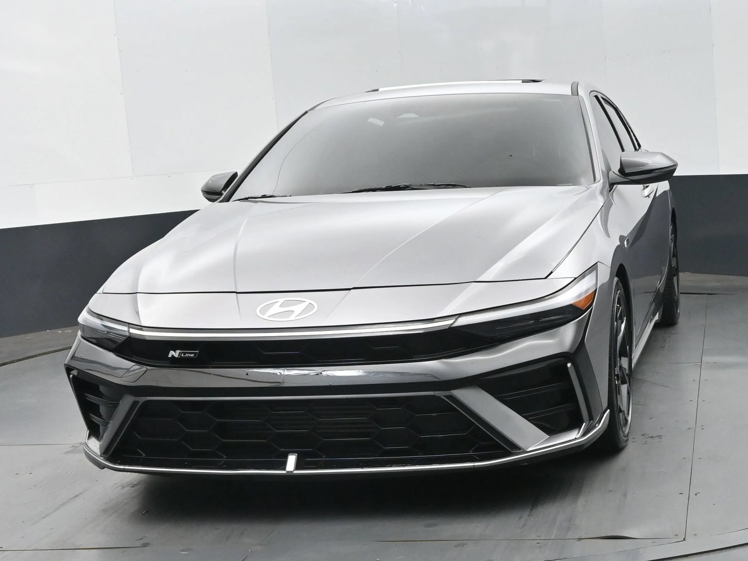 Used 2025 Hyundai Elantra N Line FWD image 1