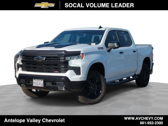 Used 2026 Chevrolet Silverado 1500 LT Trail Boss w/ LT Trail Boss Premium Package AWD/4WD image 1
