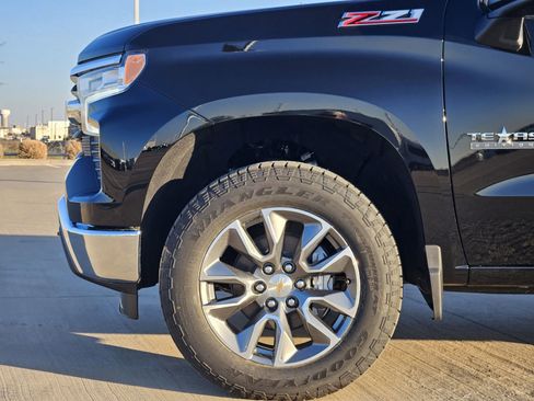 New 2026 Chevrolet Silverado 1500 LT w/ Texas Edition Plus image 12