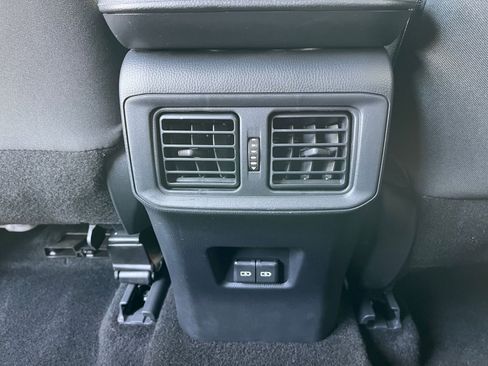 Used 2025 Toyota RAV4 XLE image 27