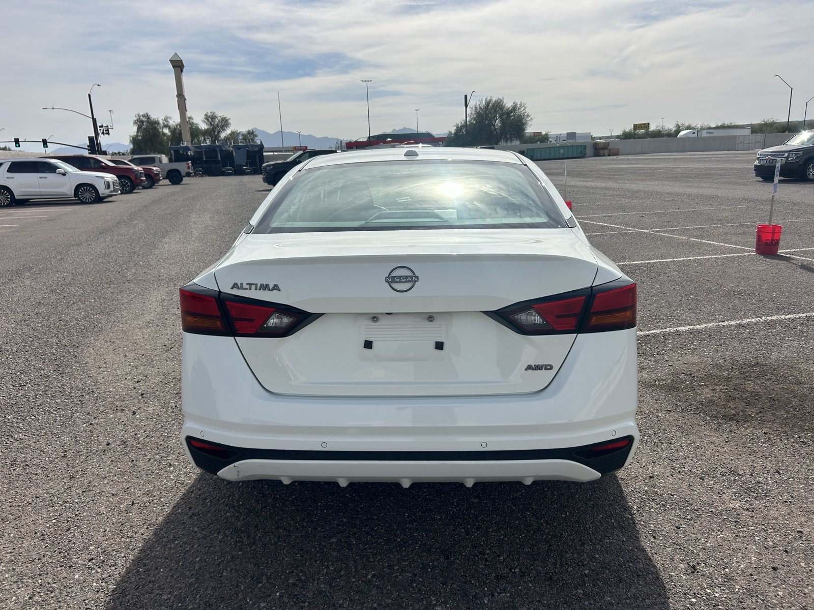 Used 2025 Nissan Altima 2.5 SV AWD/4WD image 4