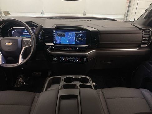 Used 2022 Chevrolet Silverado 1500 LT image 14