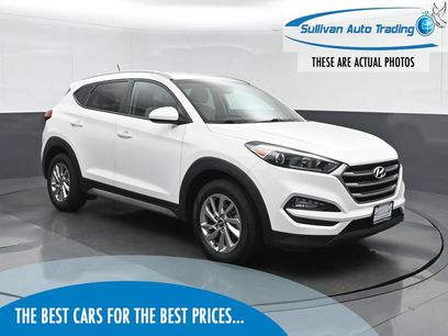 Used 2017 Hyundai Tucson SE w/ SE Popular Package 02