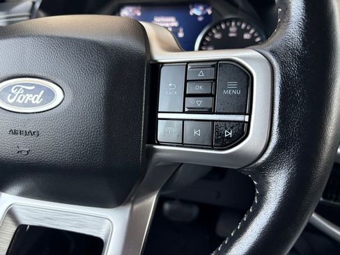 Used 2024 Ford Expedition XLT AWD/4WD image 29