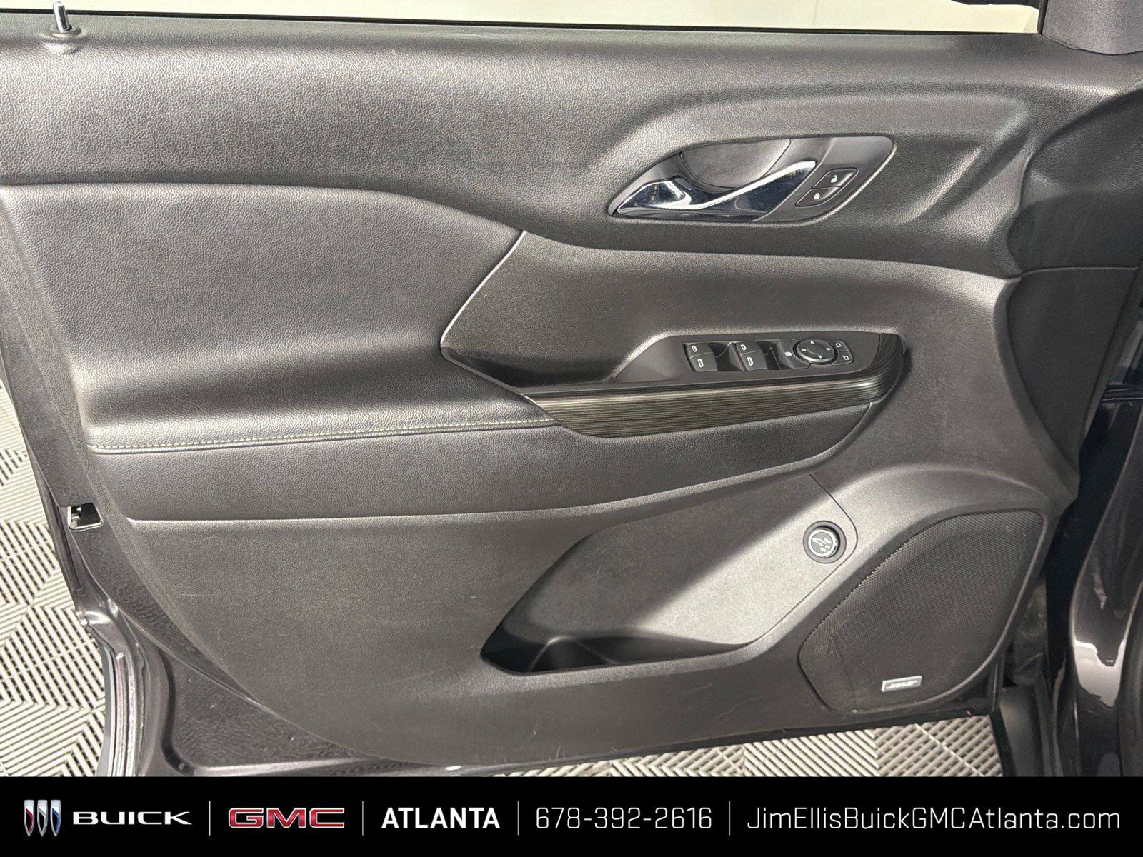 Used 2018 GMC Acadia SLT FWD image 10