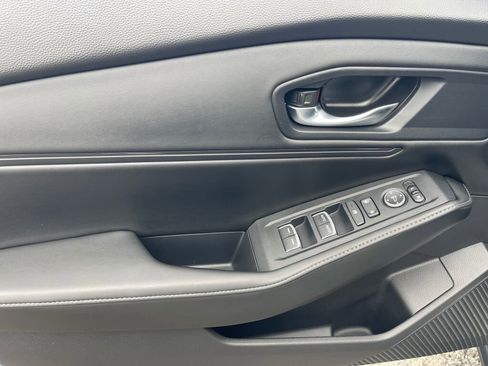 Used 2023 Honda Accord Sport image 8