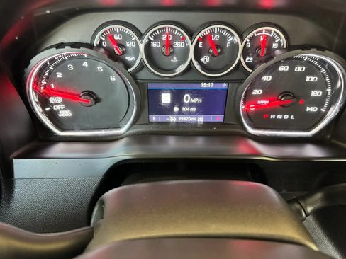 Used 2021 Chevrolet Silverado 1500 LTZ w/ LTZ Convenience Package II AWD/4WD image 12