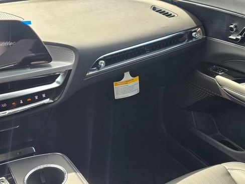 New 2026 Cadillac Lyriq Luxury RWD image 19