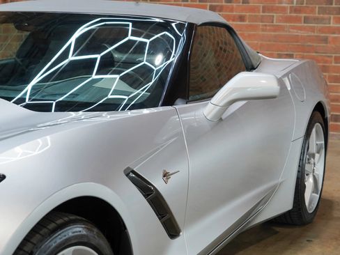 Used 2014 Chevrolet Corvette Stingray Convertible w/ 3LT Preferred Equipment Group RWD image 21