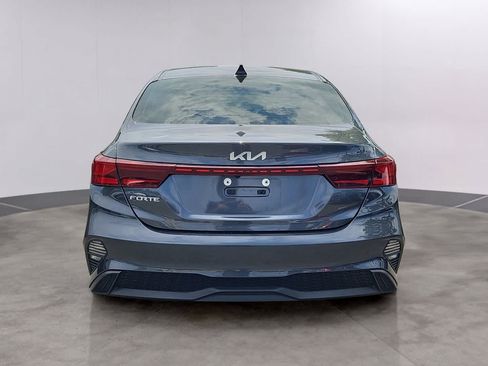 Used 2023 Kia Forte LXS FWD image 5