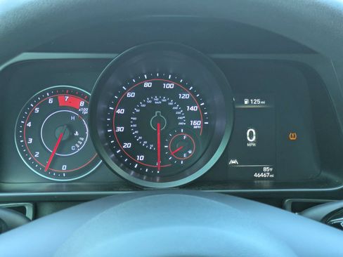 Used 2023 Hyundai Elantra SEL FWD image 28
