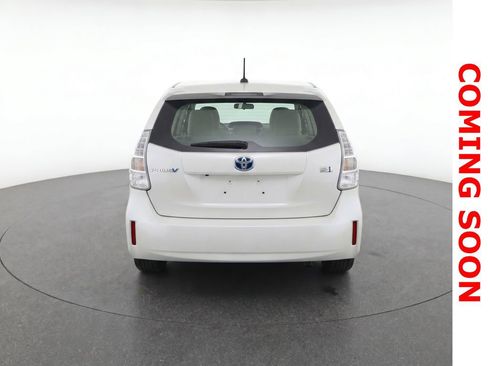 Used 2014 Toyota Prius V Five FWD image 9
