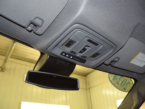 Used 2024 Chevrolet Silverado 2500 LTZ w/ LTZ Convenience Package image 29