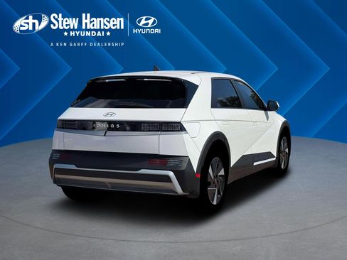 New 2026 Hyundai Ioniq 5 SEL image 8