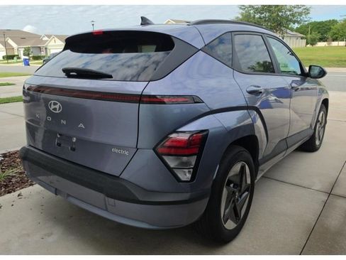 Used 2024 Hyundai Kona SEL FWD image 3