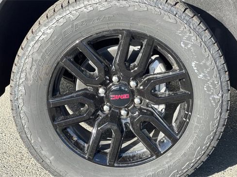 New 2026 GMC Sierra 1500 Elevation image 25