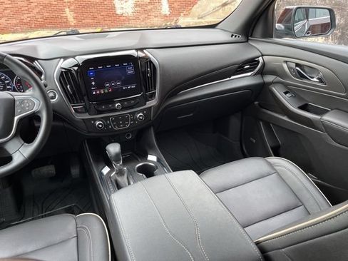 Used 2023 Chevrolet Traverse Premier w/ LPO, Floor Liner Package FWD image 51