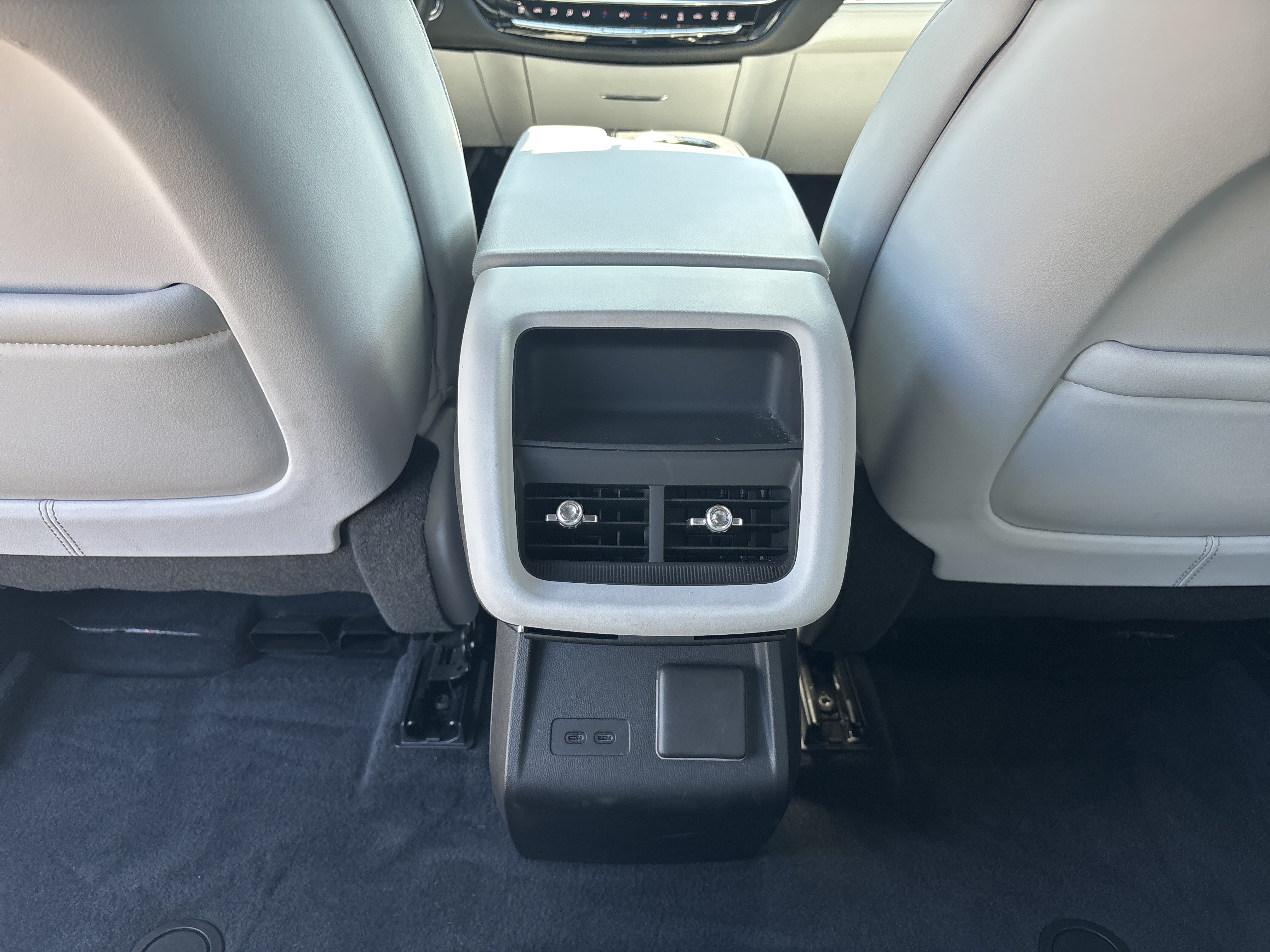 Used 2023 Cadillac Lyriq 2WD image 19