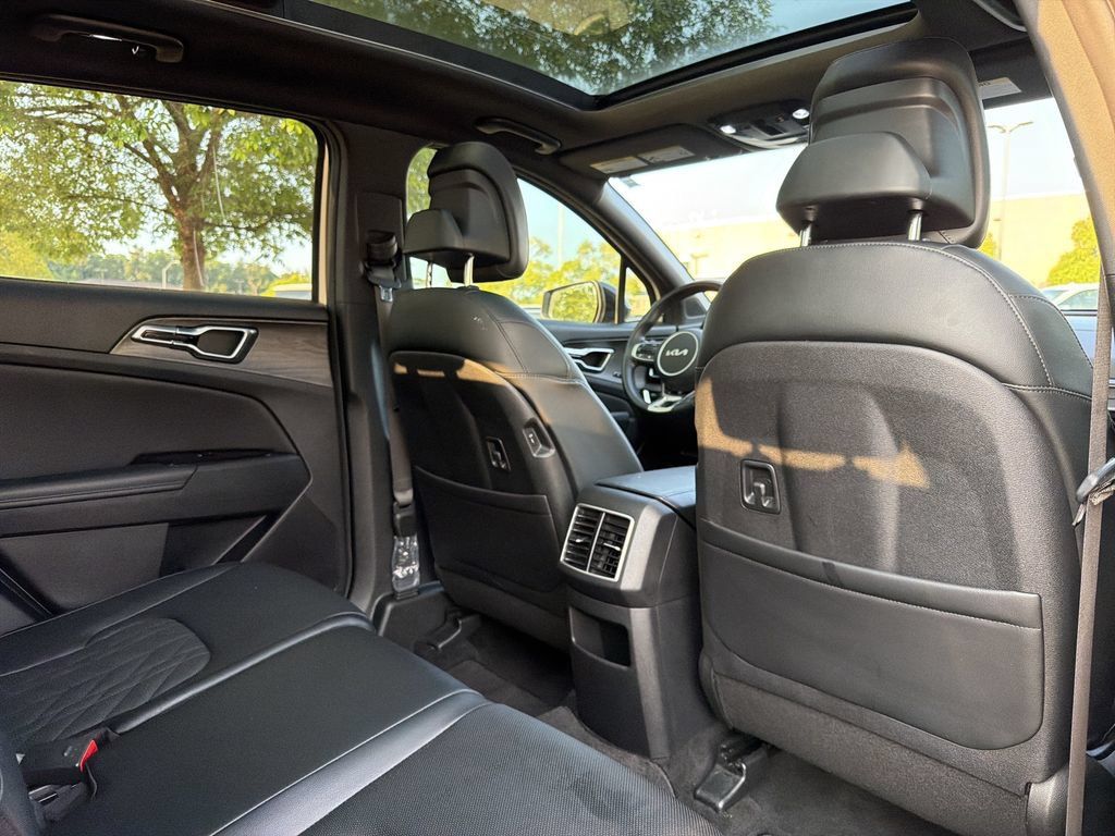 Used 2023 Kia Sportage X-Pro AWD/4WD image 17