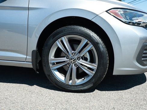 Used 2022 Volkswagen Jetta SE FWD image 5