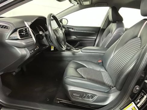 Used 2024 Toyota Camry SE FWD image 10