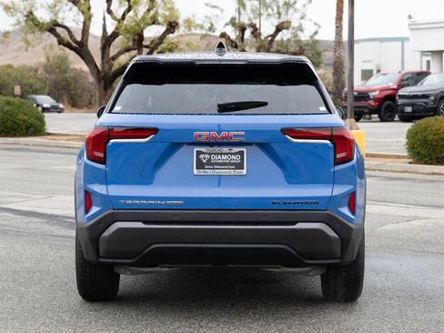 Used 2025 GMC Terrain Elevation AWD/4WD image 5