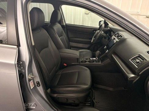 Used 2019 Subaru Outback 2.5i Limited AWD/4WD image 27