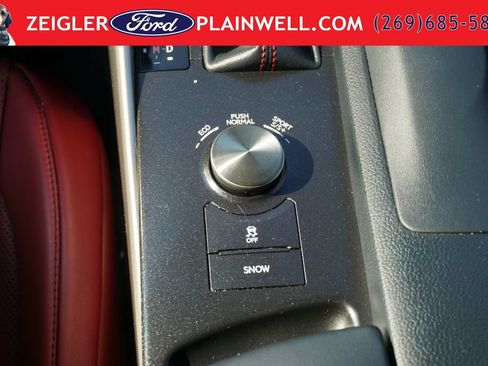 Used 2016 Lexus IS 350 AWD image 22