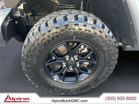 Used 2025 Jeep Wrangler Unlimited Sport AWD/4WD image 14