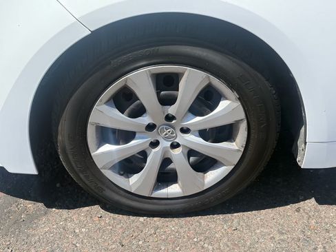 Used 2024 Toyota Corolla LE FWD image 6