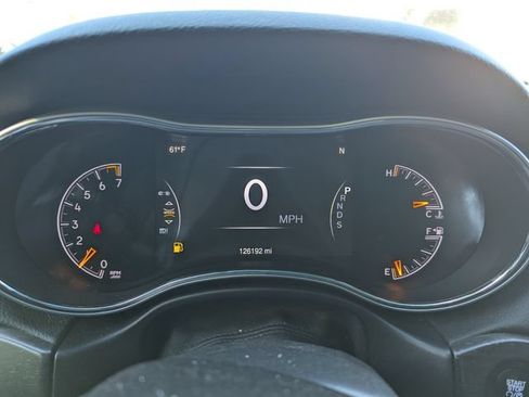 Used 2015 Jeep Grand Cherokee Altitude AWD/4WD image 17