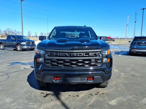New 2026 Chevrolet Silverado 1500 Custom Trail Boss w/ LPO, Dark Essentials Package AWD/4WD image 8