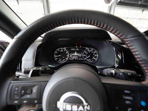 Used 2024 Nissan Pathfinder Rock Creek AWD/4WD image 13