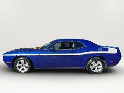 Used 2019 Dodge Challenger SXT image 7