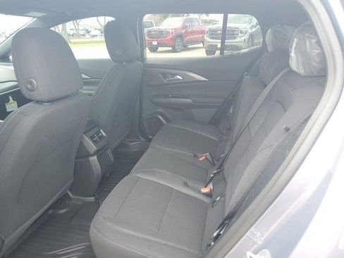 New 2026 Chevrolet Equinox EV LT image 15