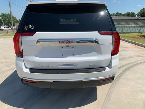 Used 2021 GMC Yukon XL SLT w/ SLT Premium Package AWD/4WD image 19