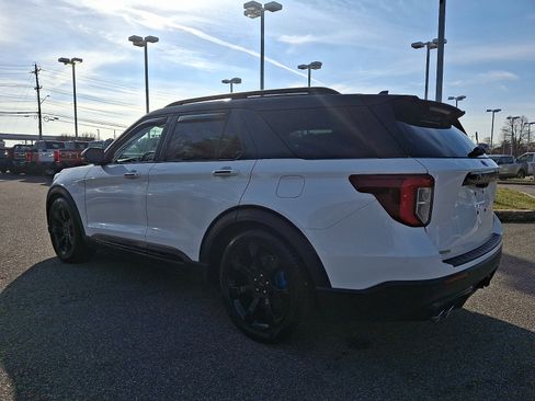 Used 2024 Ford Explorer ST w/ Equipment Group 401A image 7