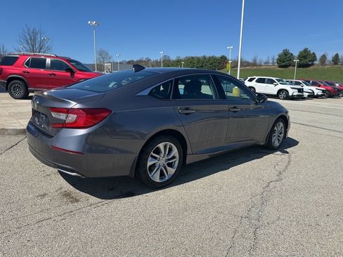 Used 2018 Honda Accord LX image 3