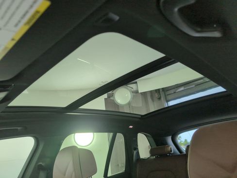 New 2026 BMW X5 sDrive40i image 13