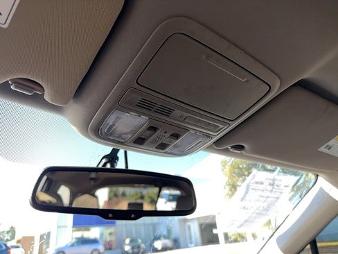 Used 2018 Honda Pilot EX-L image 24