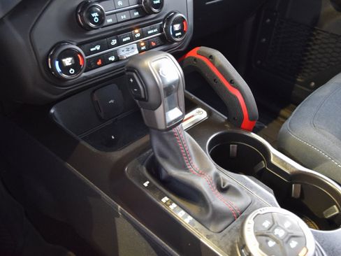 Certified 2024 Ford Bronco Heritage Edition image 15