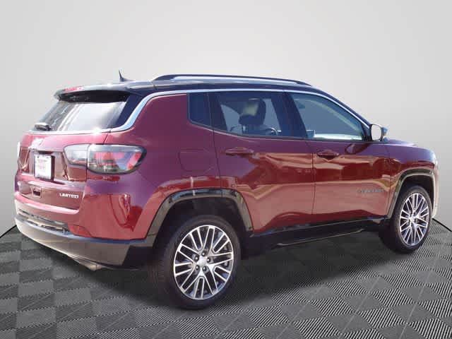 Used 2022 Jeep Compass Limited w/ Elite Group AWD/4WD image 3