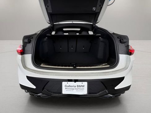 Used 2024 BMW X4 M40i w/ Premium Package image 35