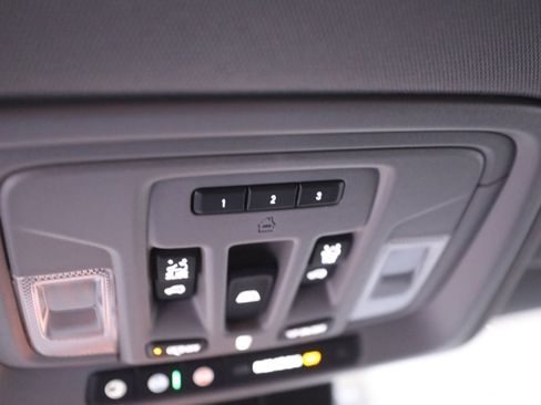 Used 2023 GMC Sierra 1500 Denali w/ Denali Reserve Package image 30