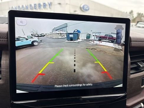 Used 2024 Ford Expedition Limited image 23