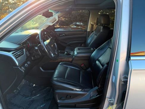 Used 2019 Chevrolet Tahoe LT image 6
