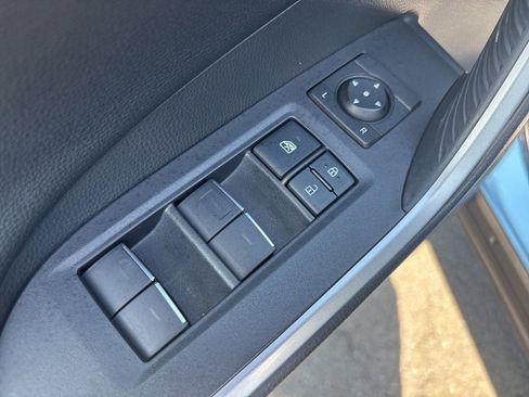 Used 2025 Toyota RAV4 XSE w/ Advanced Technology Package AWD/4WD image 17