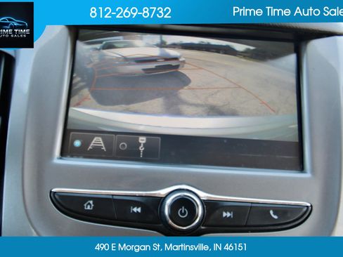 Used 2017 Chevrolet Cruze LT image 19