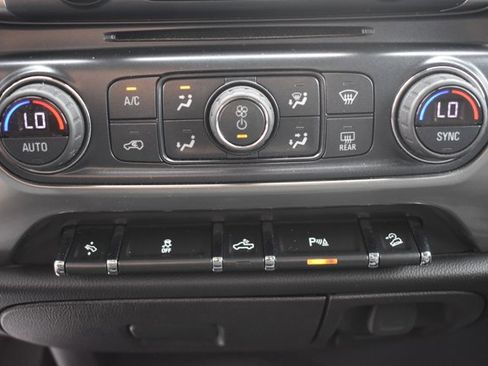 Used 2018 Chevrolet Silverado 1500 LT w/ All Star Edition image 25