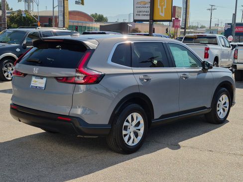 Used 2025 Honda CR-V LX image 5